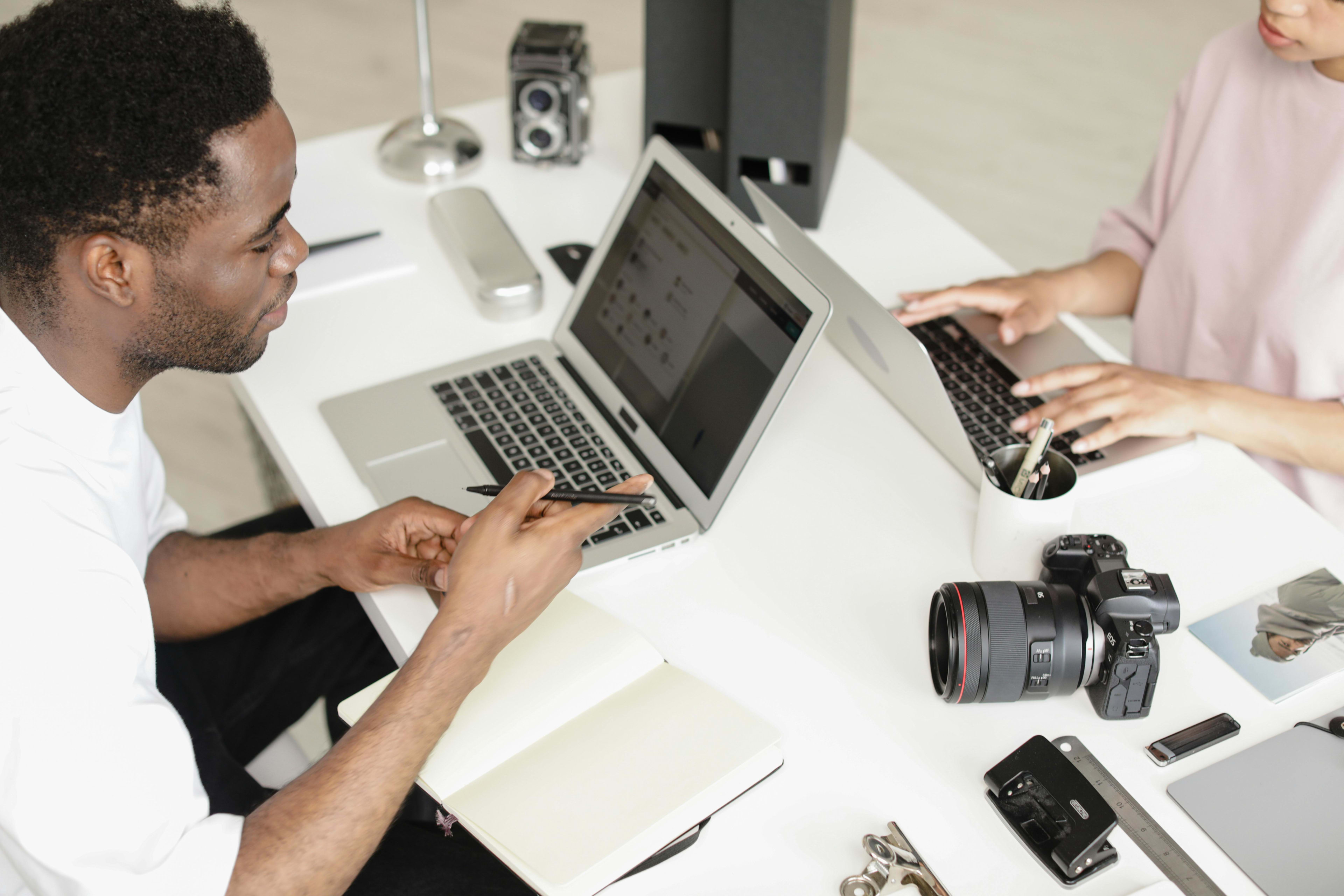 Freelancers in Ghana using AstaBill