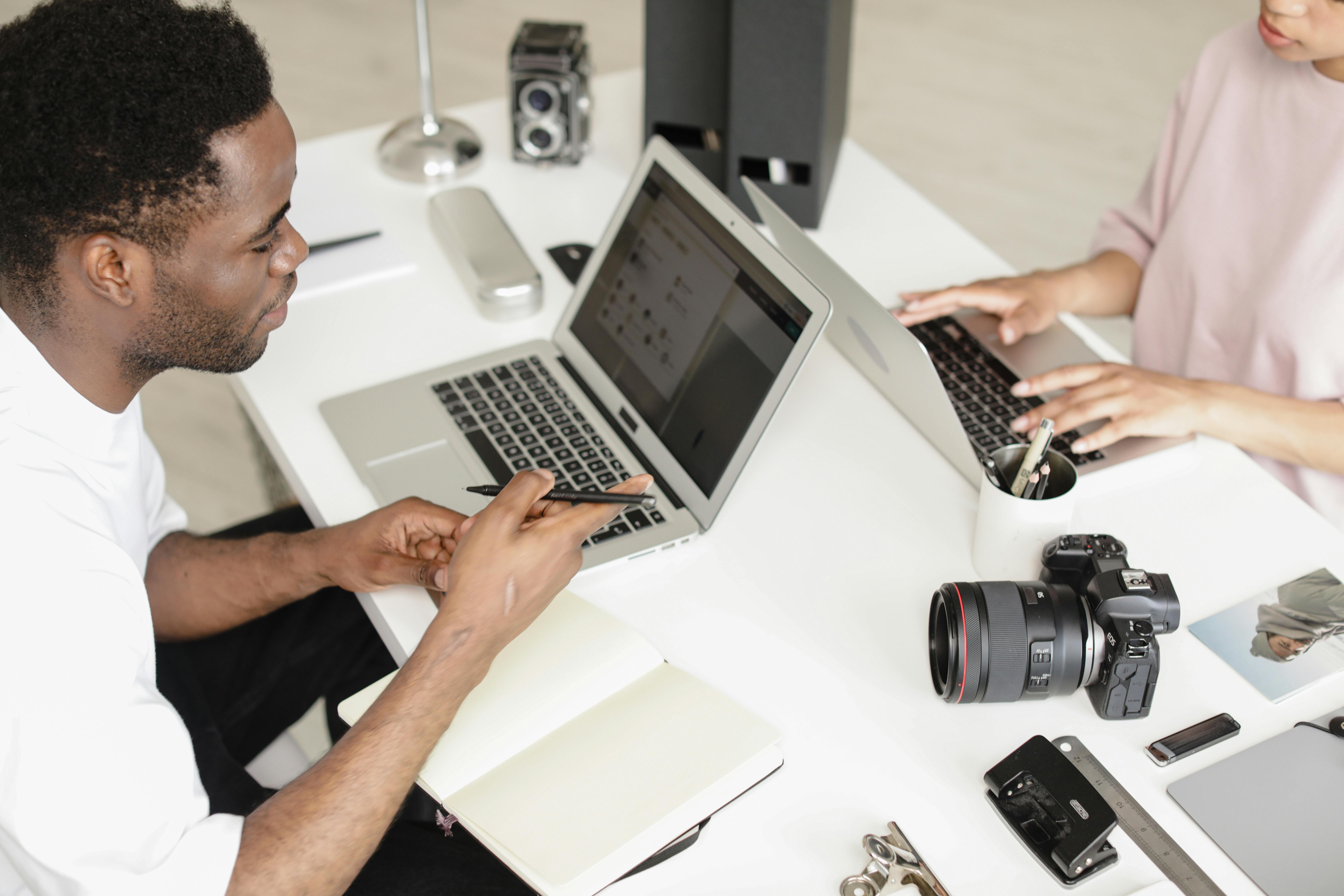 Freelancers in Ghana using AstaBill