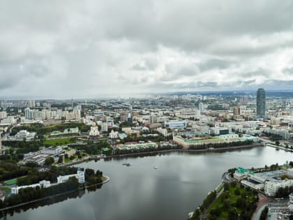 В Екатеринбурге жители требуют остановить стройку знаменитого хоккеиста
