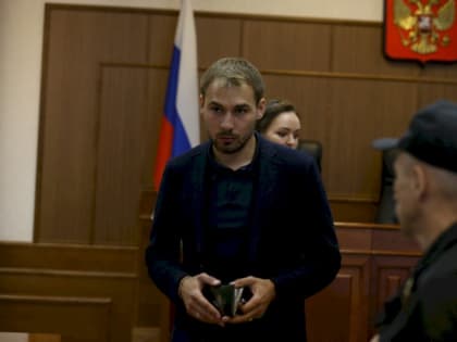 Антон Шипулин сумел взять более 40 процентов на выборах в Госдуму