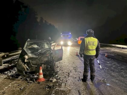 Два человека погибли и еще два пострадали из-за ДТП в Свердловской области