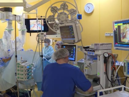 Уральским врачам теперь ассистирует робот