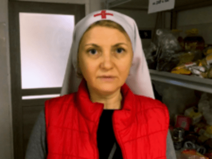 «Кому-то – одежду, кому-то – лекарства»: в Православной службе милосердия продолжается сбор помощи для беженцев Донбасса