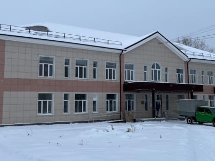 Как работают поликлиники Артемовского в праздничные дни. Напоминаем