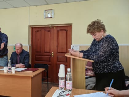 Дума Артемовского: обиды, слезы и извинения