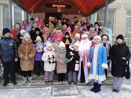 Новогодние приключения Емели в Детской школе искусств уже начались!