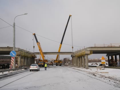 Установят 166 балок: смотрим на монтаж последнего пролёта ЕКАД