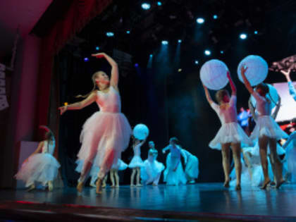 Навстречу жителям: торжественные приемы, юбилей музыкальной школы, спартакиада