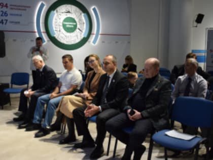 Заместитель председателя комитета Госдумы встретилась с депутатами Екатеринбурга