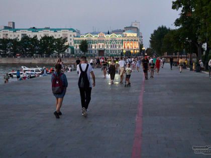 На Плотинке установят гранитную карту Екатеринбурга