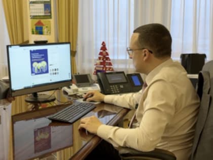 «Без фейков и всегда под рукой»: члены свердловского кабмина рассказали, почему нужно подписаться на госпаблики