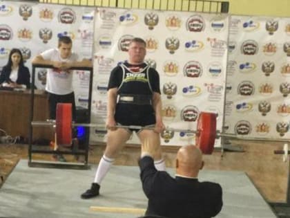 Сотрудник ИК-55 выиграл областной турнир по пауэрлифтингу