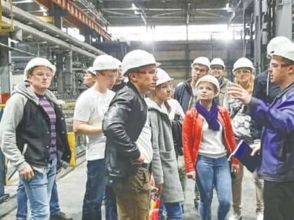 Молодежь АВИСМЫ присмотрелась к работе ВСМПО