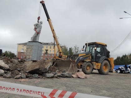 Демонтаж памятника Ленину в Ревде: комментарий главы города