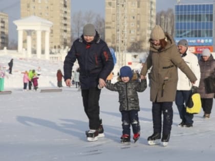 Первоуральцы приняли участие во всероссийской акции по конькобежному спорту «Лед надежды нашей-2024»