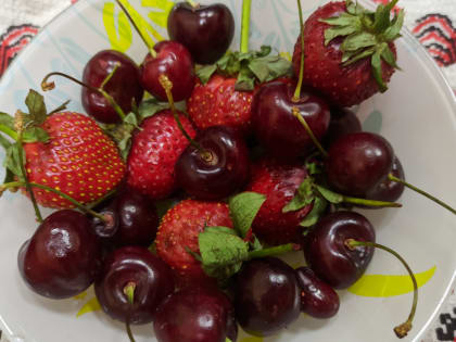 Роспотребнадзор советует как выбрать хорошие ягоды