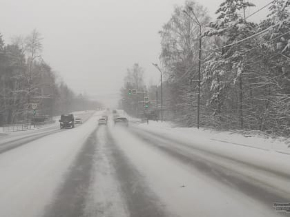 В Свердловской области Госавтоинспекция ограничила движение большегрузов на трассах