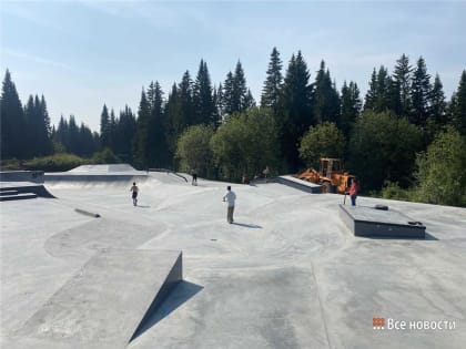В Нижнем Тагиле построили один из самых масштабных скейтпарков на Урале