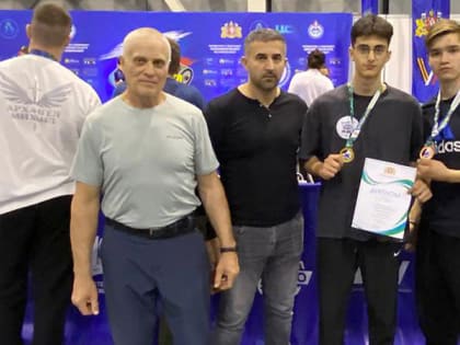Чемпионат по армрестлингу в Свердловской области