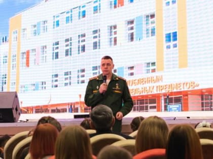 Школьники Верхне Пышмы встретились с Героем России Сергеем Ворониным