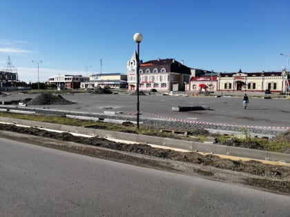 Продолжаются реконструкционные работы на городской площади