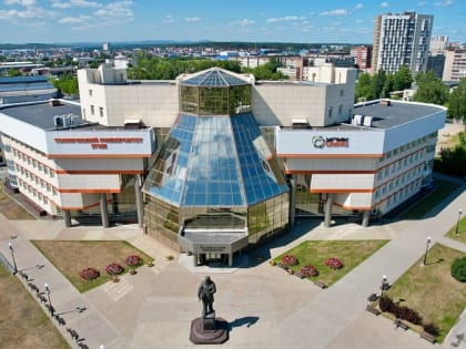 Радость и гордость: Технический университет УГМК вручил дипломы выпускникам