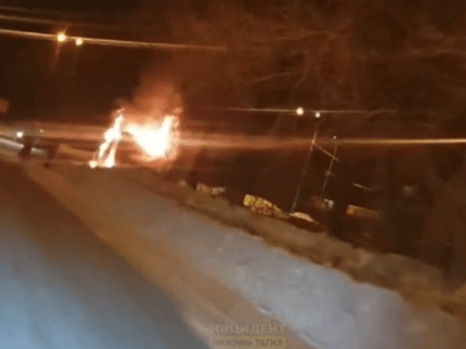 В Нижнем Тагиле в новогоднюю ночь сгорел инкассаторский автомобиль 