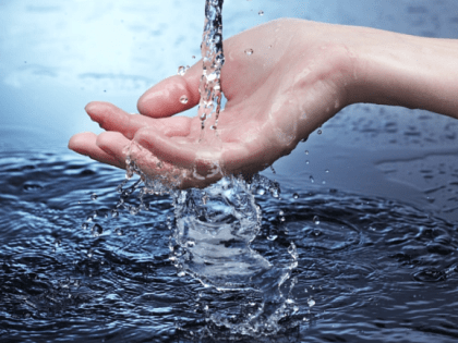 Эксперт: аллергия на воду очень тяжело поддается лечению