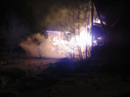 Следственным отделом по Орджоникидзевскому району города Екатеринбург областного СКР проводится проверка сообщения об обнаружении тела мужчины при тушении пожара