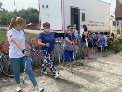 Медики автопоезда здоровья побывали в этом году уже в 42 отдалённых посёлках Свердловской области