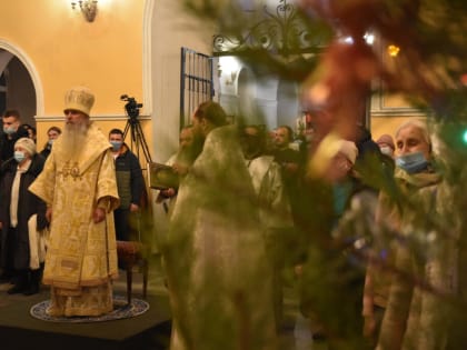 В храмах Каменской епархии начинаются рождественские богослужения