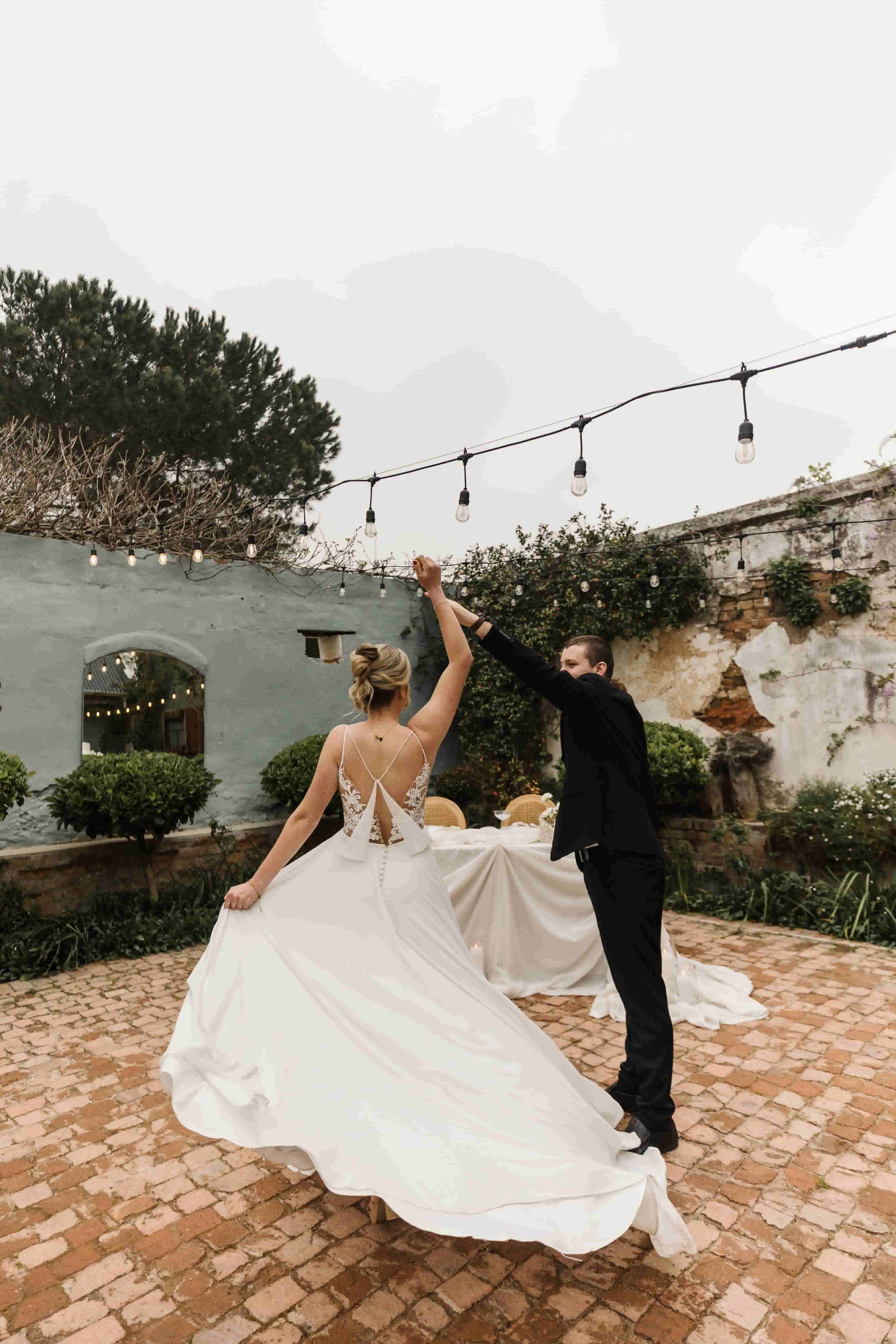 Wedding Planner with Cake