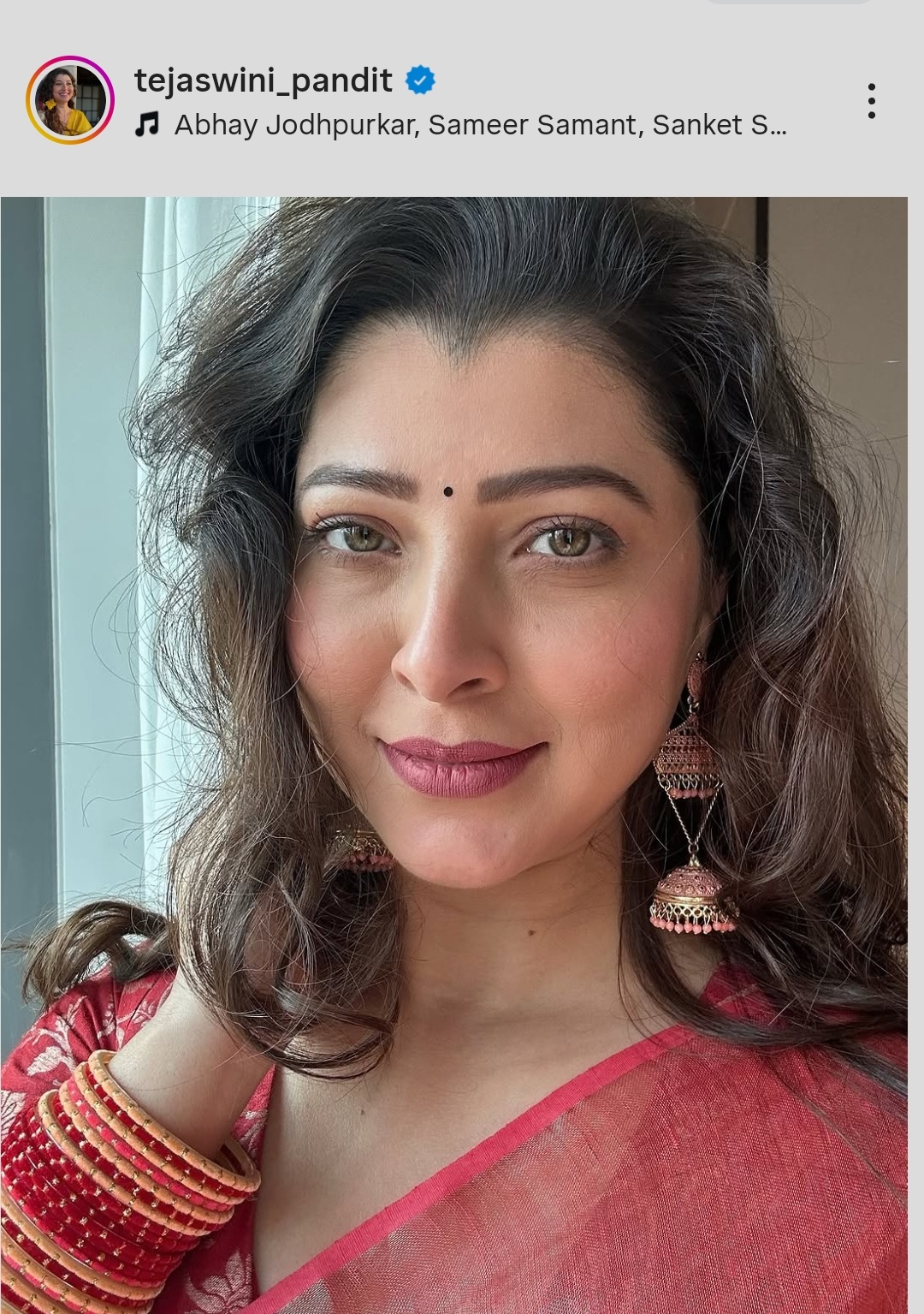 Tejaswini Pandit 