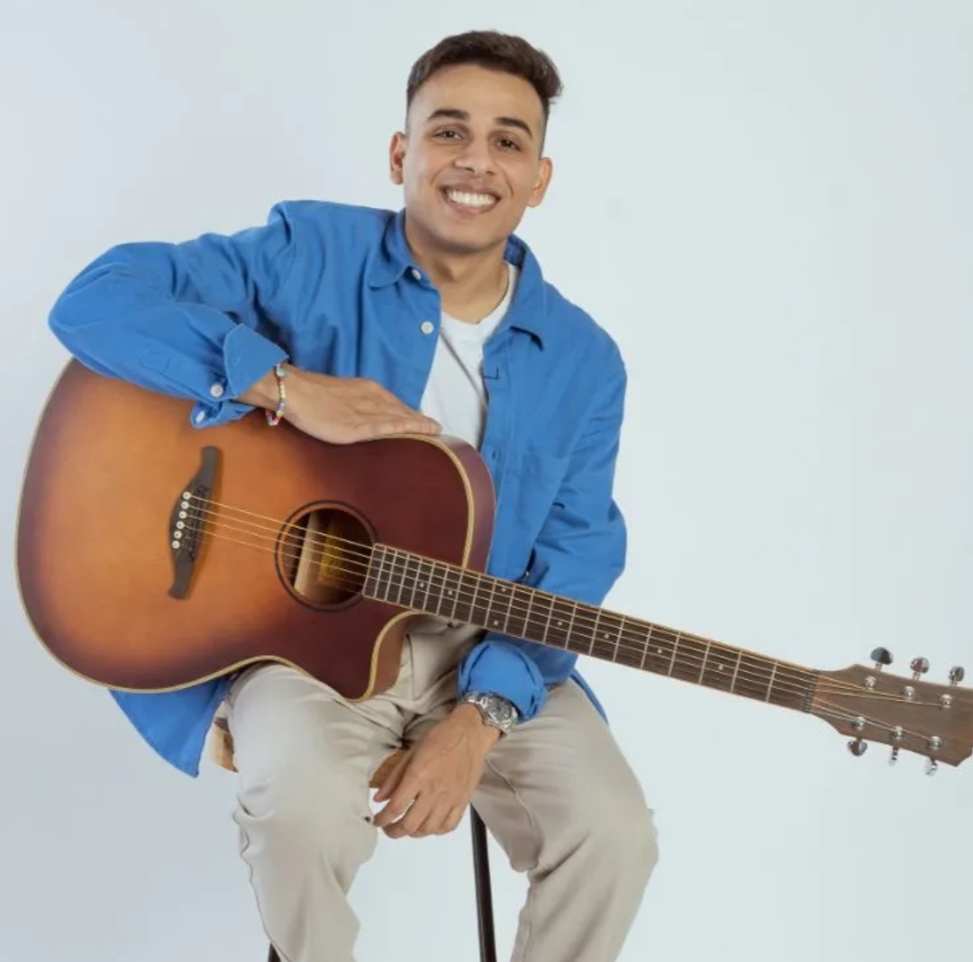 Anuv Jain 