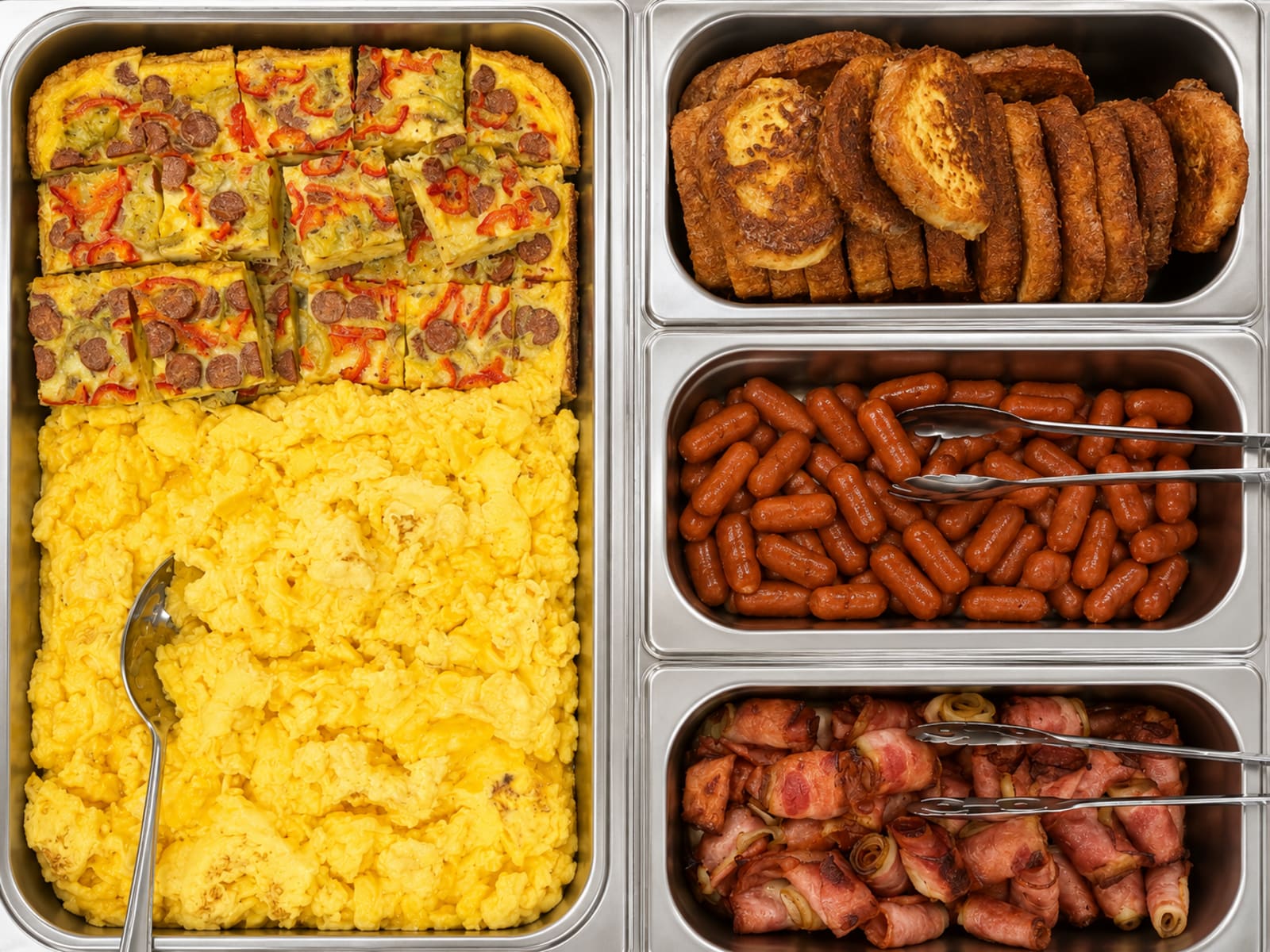 Breakfast buffet at Samel Hotel