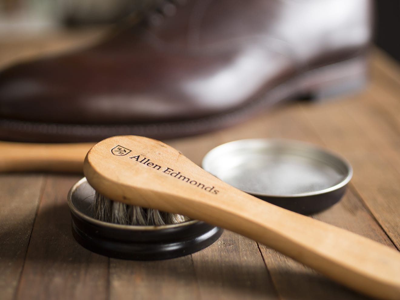 Allen Edmonds Logo on Dauber