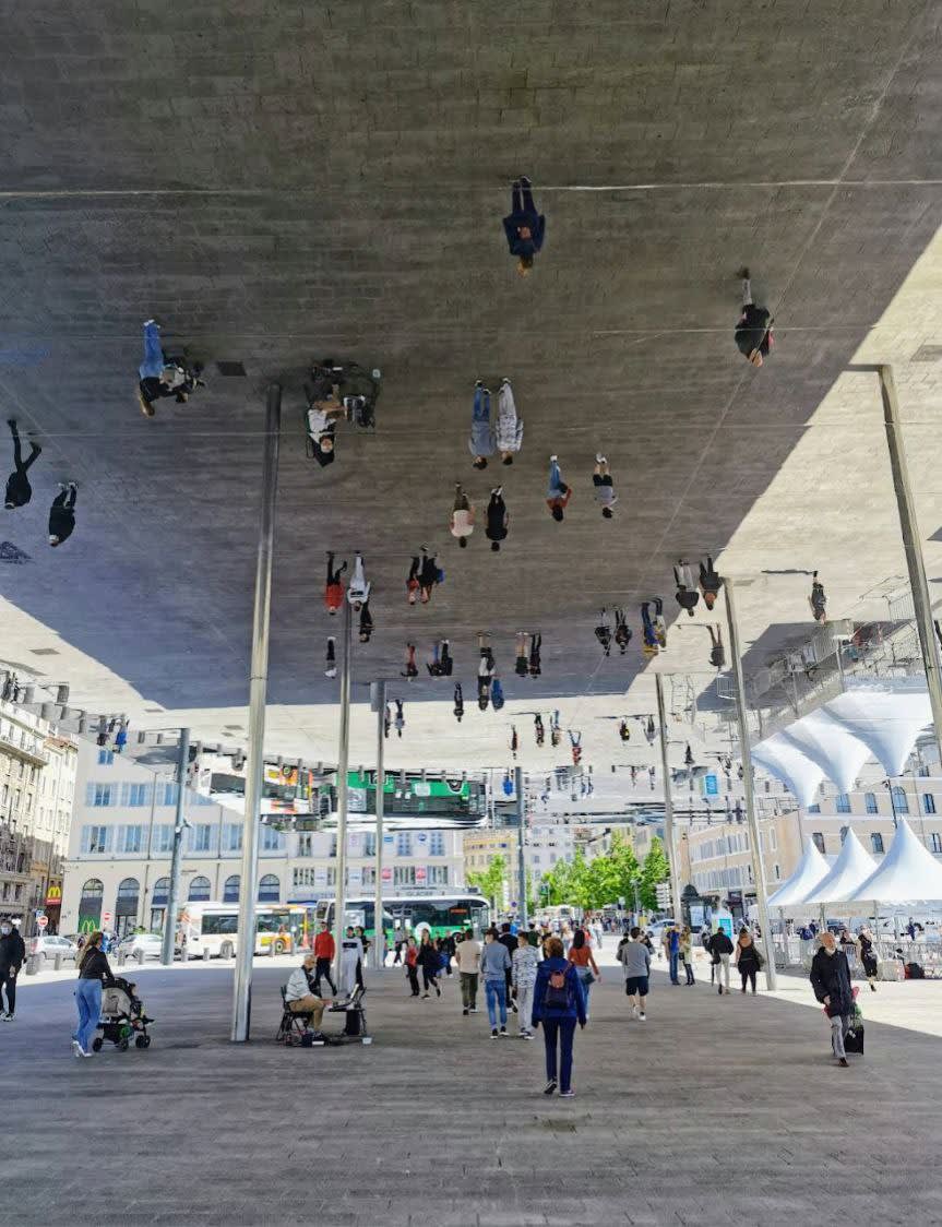 Mirror Roof, Marseille