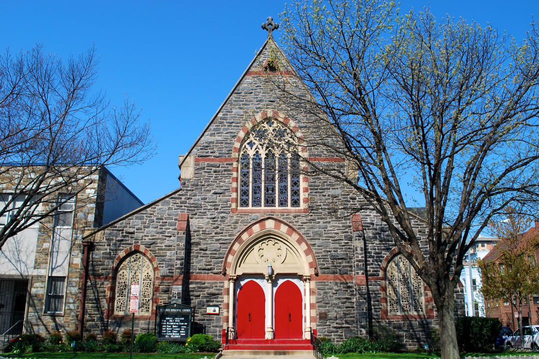 Facade of St. Luke's Episcopal Church in Washington, D.C.