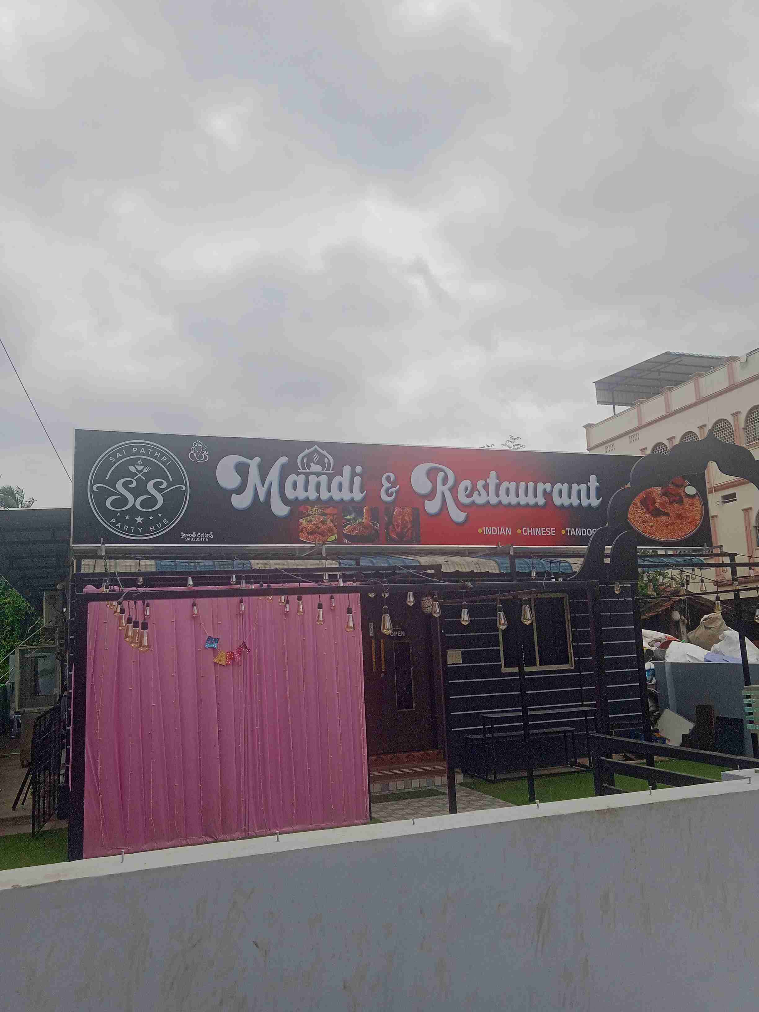 Ss Mandi & Restaurant