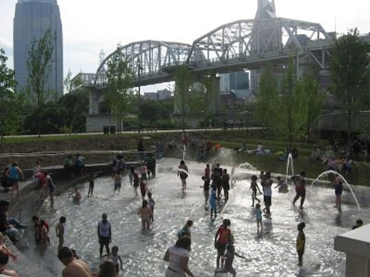 Cumberland park and walking in Downtown Nashville