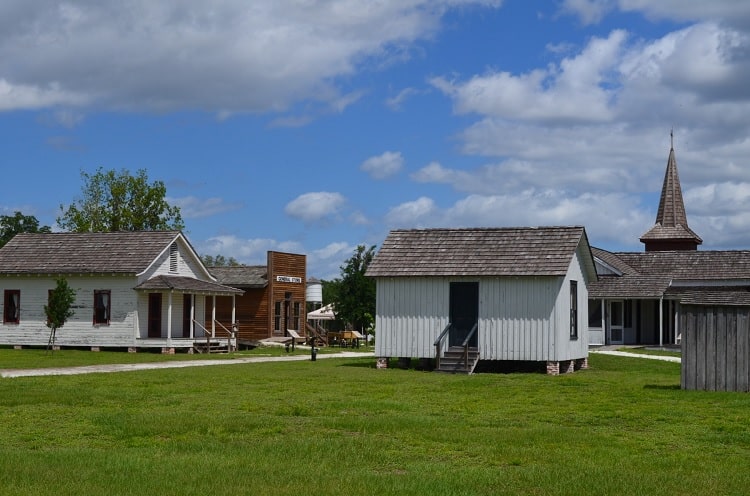  Pioneer Village