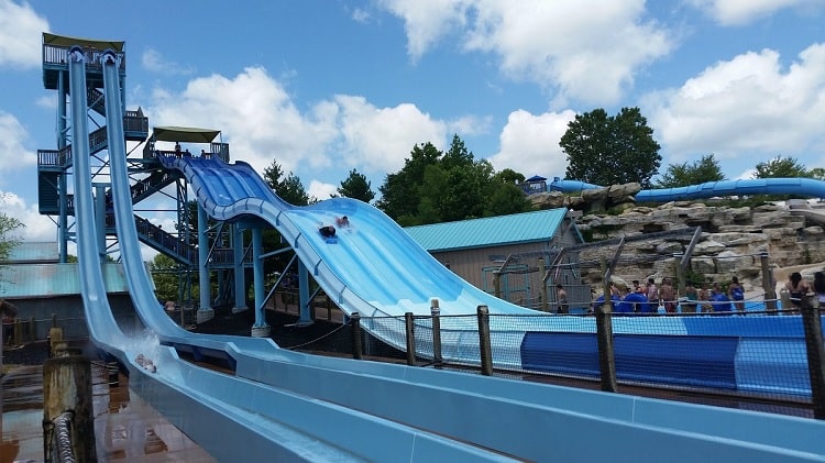 White Water (Water Park)