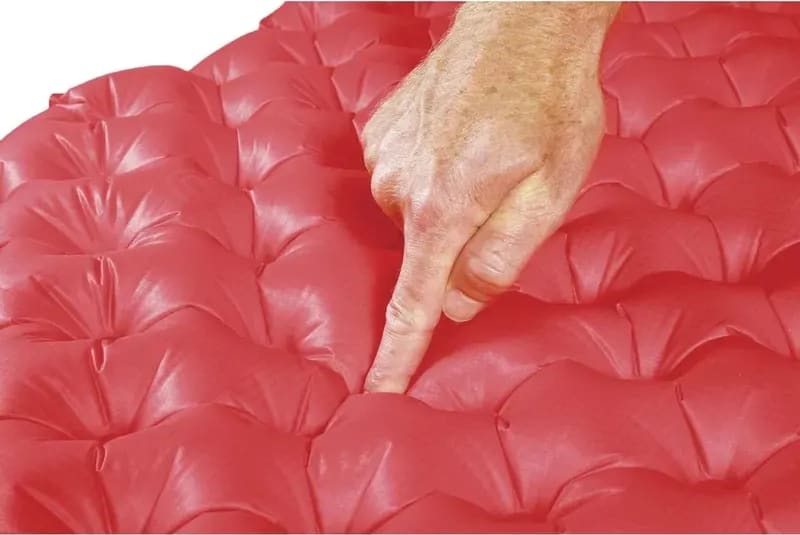 Надувний жіночий килимок Sea to Summit UltraLight Insulated Mat 2020, 168 × 55 × 5 см, Coral – Червоний – фото 4