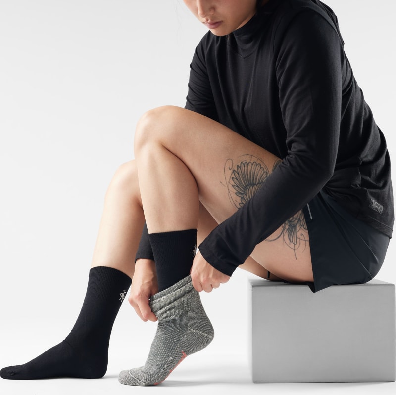 Шкарпетки чоловічі Smartwool Classic Hike Zero Cushion Liner Crew, Black – Чорний – фото 2