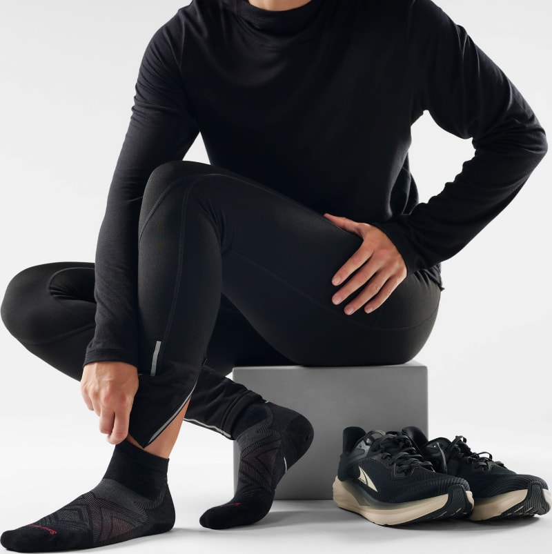 Шкарпетки чоловічі Smartwool Run Zero Cushion Ankle, Black – Чорний – фото 2