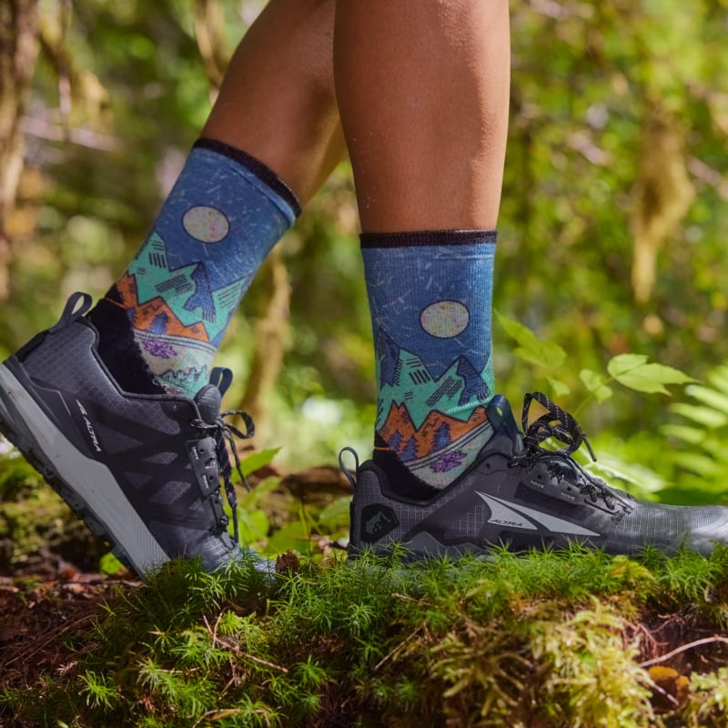 Шкарпетки жіночі Smartwool Trail Run Targeted Cushion Mountain Print Crew, Twilight Blue – Темно-синій – фото 2