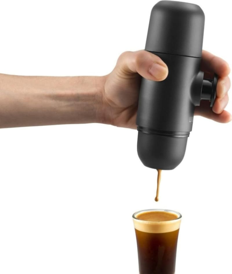 Набір Wacaco: кавоварка Minipresso GR + 2 рушники бариста, Чорний – фото 2