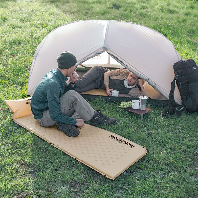 Килимок самонадувний Naturehike NH15Q002-D з подушкою — Бежевий — фото 5