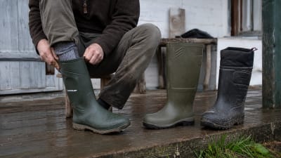 Гумові чоботи на осінь: сценарний гайд від калюжі до поля