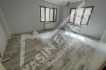 AKARCA MAHALLESİNDE HOBİ BAHÇELİ 135 m2 KİRALIK 3+1 DAİRE - Küçük Fotoğraf 1